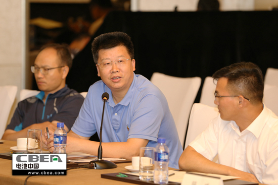 1471006132578045055.jpg 图为妙盛动力董事长邱泽有在互动交流环节发言.jpg