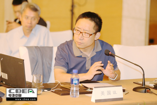 1471006273163031509.jpg 图为UL(美国保险商实验室)中国代表张斯光在互动交流环节发言.jpg