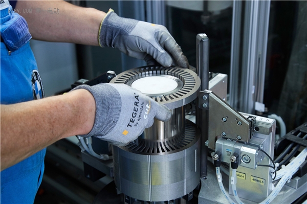 解密宝马电池和电机制造工厂,看看德国工业制造有多强大! 解密宝马电池和电机制造工厂,看看德国工业制造有多强大!