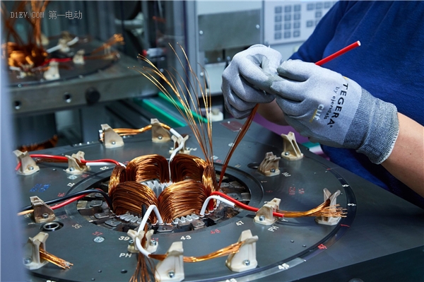 解密宝马电池和电机制造工厂,看看德国工业制造有多强大! 解密宝马电池和电机制造工厂,看看德国工业制造有多强大!