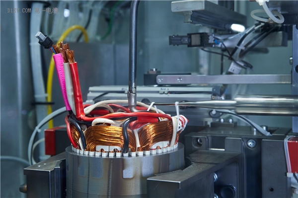 解密宝马电池和电机制造工厂,看看德国工业制造有多强大! 解密宝马电池和电机制造工厂,看看德国工业制造有多强大!