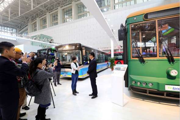 1490864472874066145.jpg 敖建华接受媒体采访.jpg