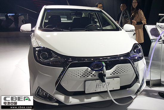 1492752356881010779.jpg 江淮iev7.jpg