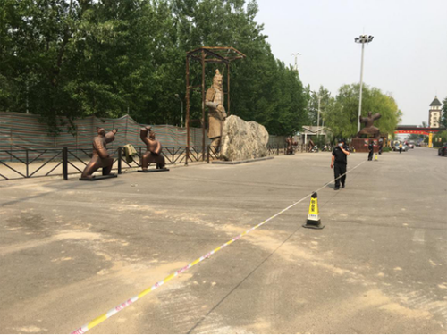 北京电动大巴着火 近亿元损失由谁买单？01.png