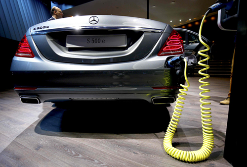 1494210525285038985.jpg 如何提升充电便捷性?电动汽车充电机理及不同难点分析.jpg