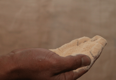 挑战石油地位 锂将成原材市场王者.png