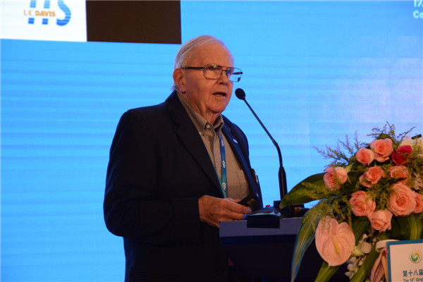 1498017632516047540.jpg 加州大学戴维斯分校交通研究所教授-Andrew Burke原图.jpg