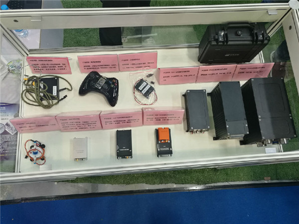 1499668189730001728.jpg 2.jpg