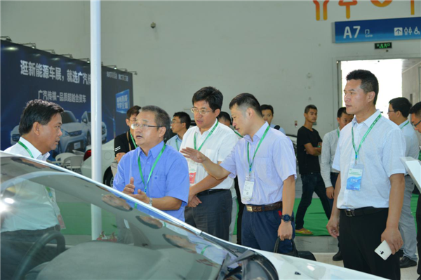 第二届海口新能源车展圆满闭幕,3.2万人次观展,现场成交4.5亿元 第二届海口新能源车展圆满闭幕,3.2万人次观展,现场成交4.5亿元