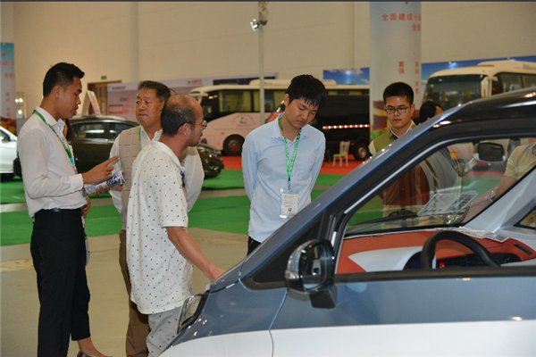 第二届海口新能源车展圆满闭幕,3.2万人次观展,现场成交4.5亿元 第二届海口新能源车展圆满闭幕,3.2万人次观展,现场成交4.5亿元