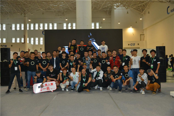 第二届海口新能源车展圆满闭幕,3.2万人次观展,现场成交4.5亿元 第二届海口新能源车展圆满闭幕,3.2万人次观展,现场成交4.5亿元