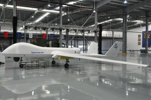 中国新型无人机总装下线 对抗攻击均可自动完成 中国新型无人机总装下线 对抗攻击均可自动完成