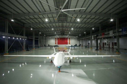 中国新型无人机总装下线 对抗攻击均可自动完成 中国新型无人机总装下线 对抗攻击均可自动完成