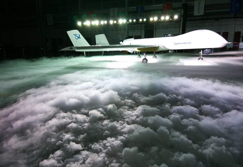 中国新型无人机总装下线 对抗攻击均可自动完成 中国新型无人机总装下线 对抗攻击均可自动完成