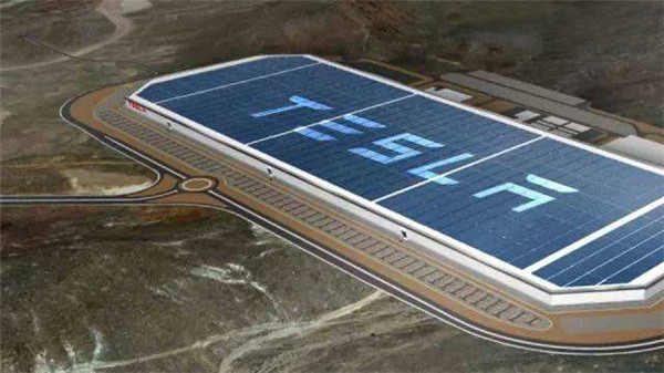 传特斯拉电池工厂出包导致全球货源奇缺，吃紧到2018年年中？