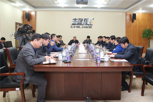 浙江省长兴县长杨中校带队为超威发展把脉献策 浙江省长兴县长杨中校带队为超威发展把脉献策