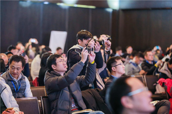 启发创新 开放共享 2018全球自动驾驶论坛成功举办 启发创新 开放共享 2018全球自动驾驶论坛成功举办