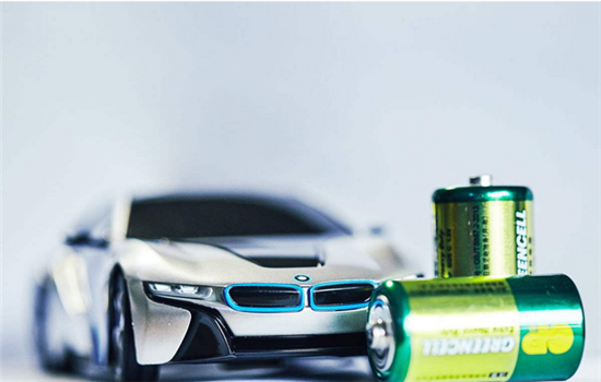 电动车的锂电池为何没有被石墨烯电池所取代？
