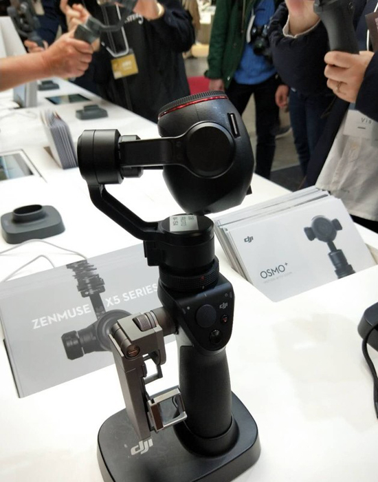 编辑带你逛CP+ 大疆无人机和稳定器解析