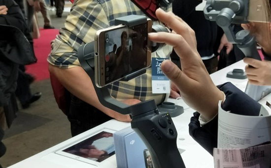 编辑带你逛CP+ 大疆无人机和稳定器解析