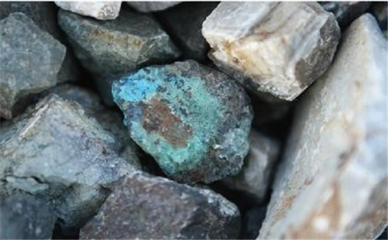 当前市场钴和氢氧化锂不存在显性缺口 当前市场钴和氢氧化锂不存在显性缺口