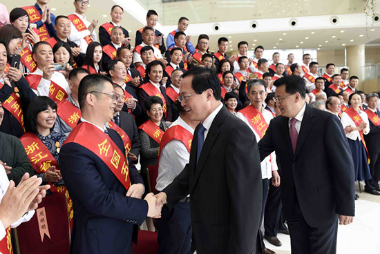 打造新能源国家队 共享绿色超威梦 --记全国