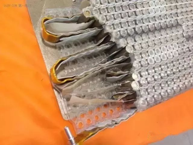 1525945911014014125.jpg 1525945911014014125.jpg