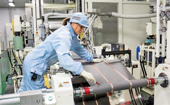 LG化学提高电池生产目标 并合作大量原材料供应商 LG化学提高电池生产目标 并合作大量原材料供应商