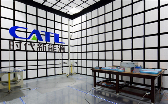 巨头转身 宁德时代的"时代"能走多远? 巨头转身 宁德时代的"时代"能走多远?