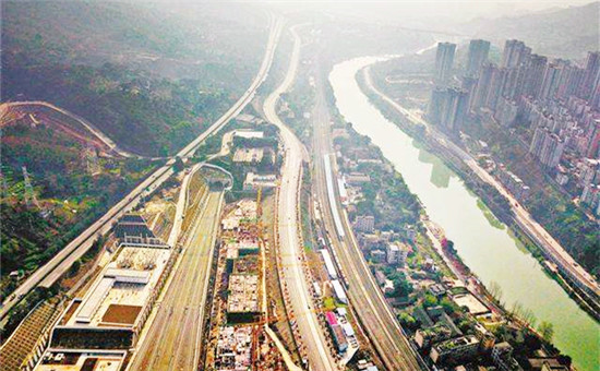 争抢新能源汽车蛋糕 一个月6项目在渝开动 争抢新能源汽车蛋糕 一个月6项目在渝开动