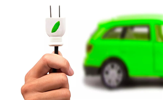 新能源汽车，到底什么电池靠谱？