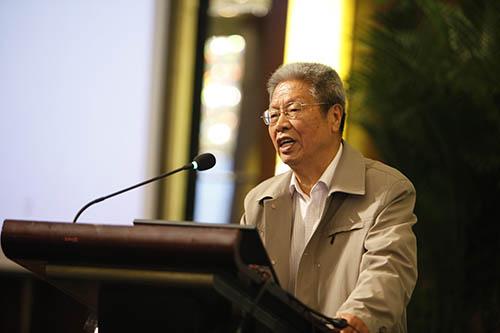 衣宝廉：燃料电池体积、重量比功率亟待提升