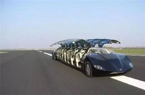 迪拜花7000万造最壕公交车，车票只要2块钱，还是电动的！