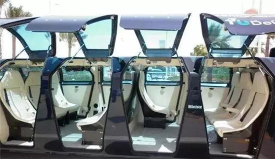 迪拜花7000万造最壕公交车，车票只要2块钱，还是电动的！