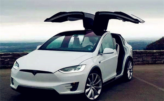 特斯拉正致力于改进电池设计 2019年将会投入使用 特斯拉正致力于改进电池设计 2019年将会投入使用