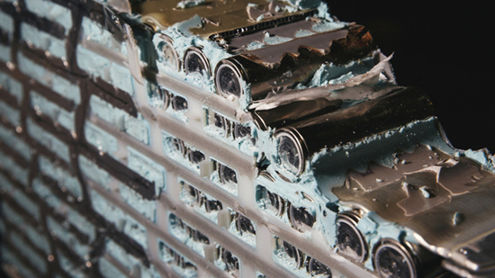 UBS:特斯拉电池成本控制为行业领先 UBS:特斯拉电池成本控制为行业领先