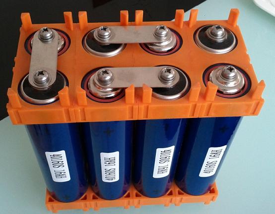 探讨磷酸铁锂电池在UPS的应用 探讨磷酸铁锂电池在UPS的应用