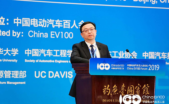 王传福:2025年电动车可以完全PK掉传统燃油车 王传福:2025年电动车可以完全PK掉传统燃油车