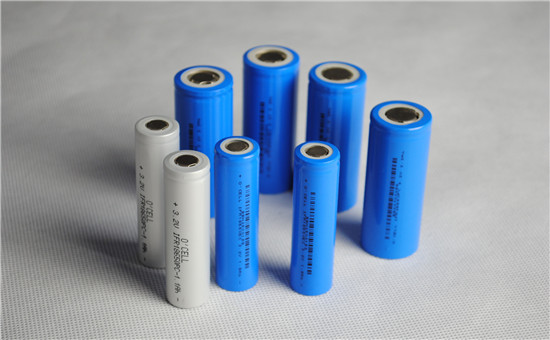 新突破：固态电解质锂枝晶生长机理全新解读