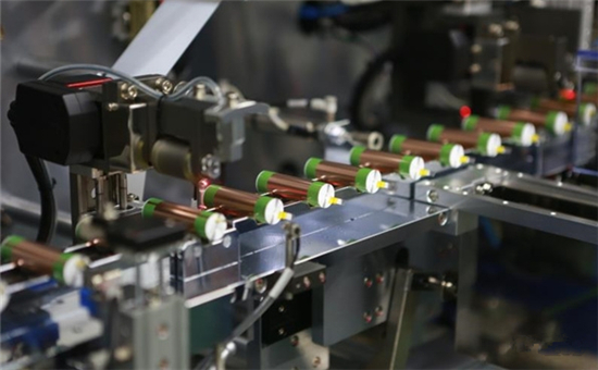 特斯拉年底投产Model 3 国内圆柱电池能否凭此“逆袭” 特斯拉年底投产Model 3 国内圆柱电池能否凭此“逆袭”