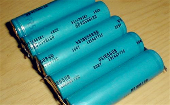 可调节的离子/电子电导率：西安大略大学孙学良团队报道高性能锂-硒硫全固态电池(AM)