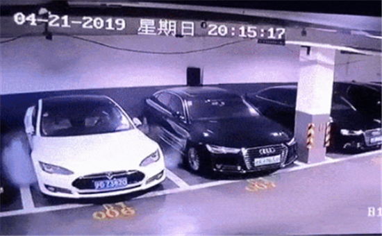 特斯拉否认上海车辆自燃原因是“电池短路”