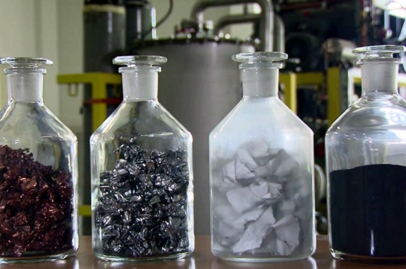 电动汽车,电池,大众电池回收,大众便携式快速充电桩,大众回收电池材料,大众MEB平台,汽车新技术 电动汽车,电池,大众电池回收,大众便携式快速充电桩,大众回收电池材料,大众MEB平台,汽车新技术