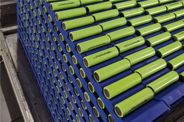 性能衰退的元凶?锂电池正极材料中氧空位的扩散和凝聚 性能衰退的元凶?锂电池正极材料中氧空位的扩散和凝聚