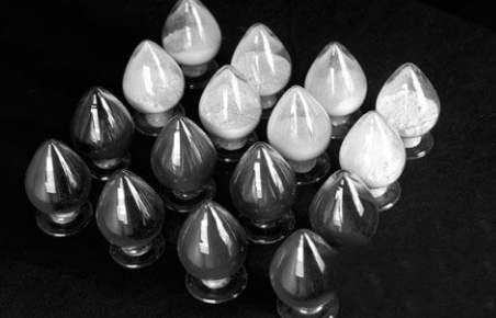 钴价较高点暴跌近七成 未来市场或存上升空间 钴价较高点暴跌近七成 未来市场或存上升空间