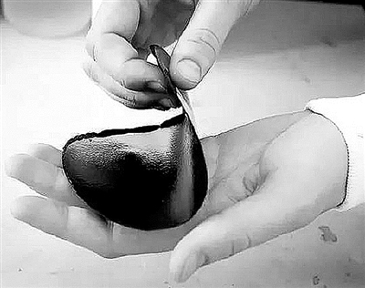 “纸电池”新鲜出炉 使用寿命是锂电池2倍 “纸电池”新鲜出炉 使用寿命是锂电池2倍