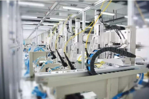 固态锂电池、氢燃料电池二者争锋， 究竟谁才是新能源汽车主流？