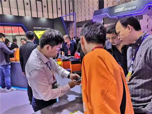 惊艳!超威两大新“黑科技”相继亮相南京展