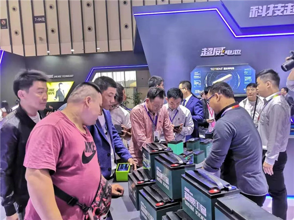 惊艳!超威两大新“黑科技”相继亮相南京展