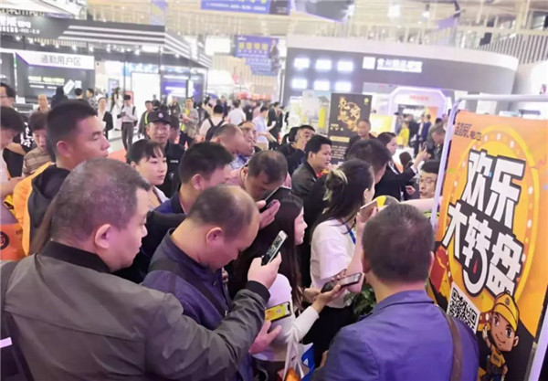 惊艳!超威两大新“黑科技”相继亮相南京展